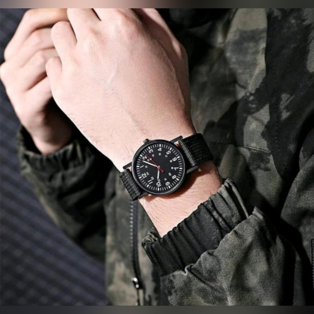 3 US Army Field Watch 1970's Style - Green, Black, & Navy Blue - Picture 4 of 16
